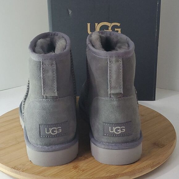 UGG Classic Mini Boots Grey Suede Sheepskin Wool Men US 9 NIB - Picture 4 of 13